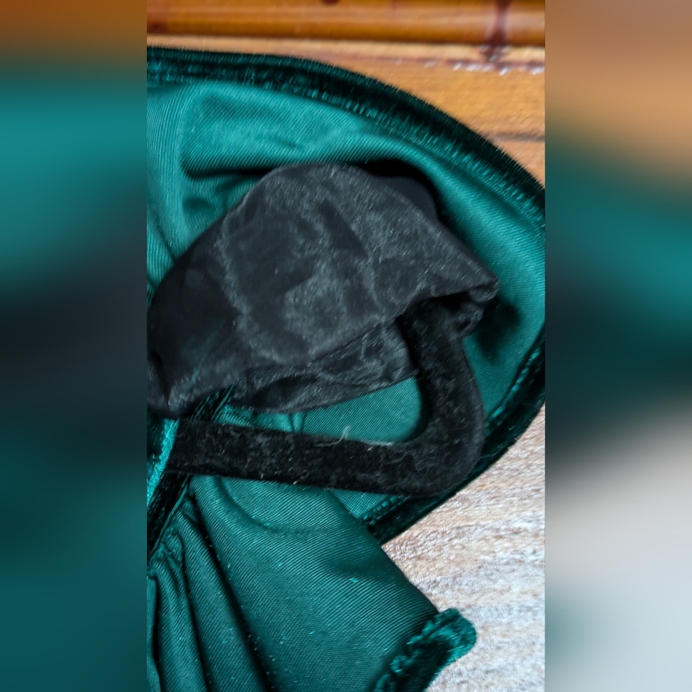 Betsey Johnson green velvet jumpsuit 4p - Picture 11 of 13